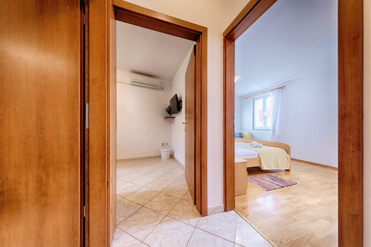 Apartments Marinkovic 코미자 외부 사진