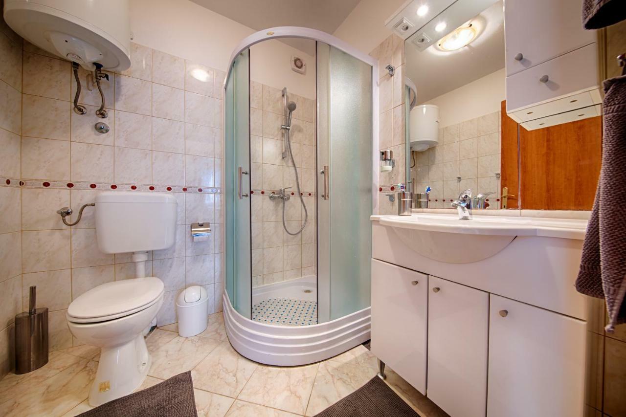 Apartments Marinkovic 코미자 외부 사진